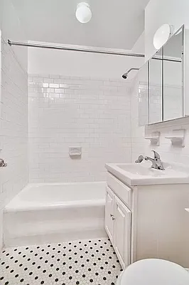 Rented by Living New York | media 14