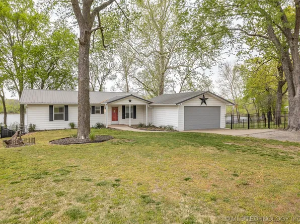 25301 S 605th Rd, Grove, OK 74344