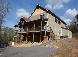 3831 Revetta Cir, Sevierville, TN 37862