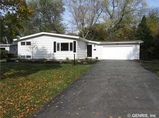 115 Fairfield Dr, Rochester, NY 14620