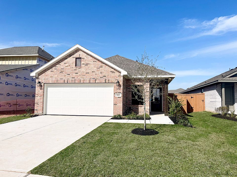 1st image of 1023 Pecan Harvest Dr