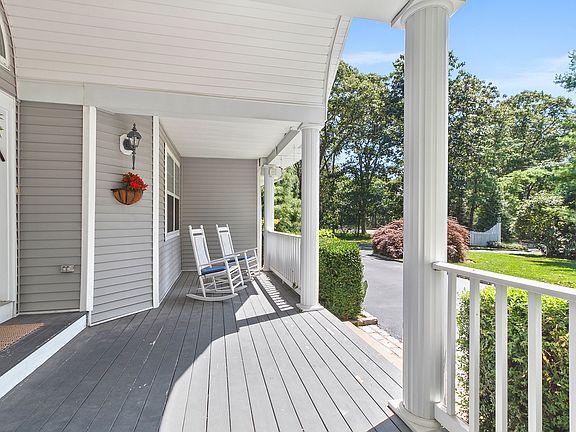 2nd image of 1 Jeffrey Ln