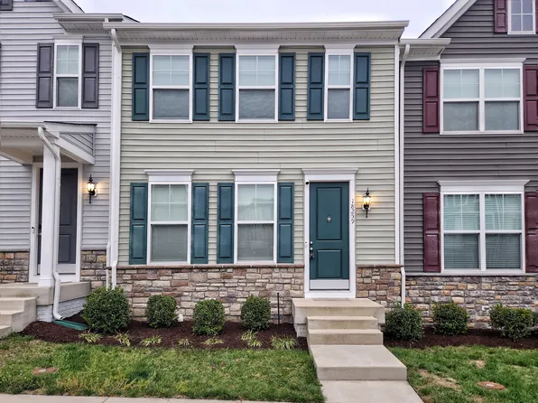 18259 Summit Pointe Dr, Triangle, VA 22172