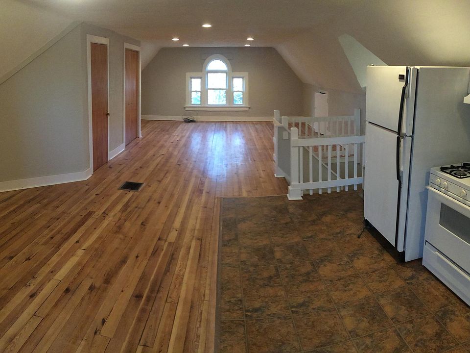 1st image of 588 Crosby St APT 4