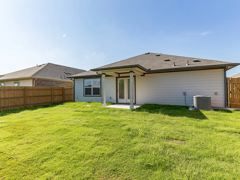 209 Elm Creek Dr #1 — Photo 3