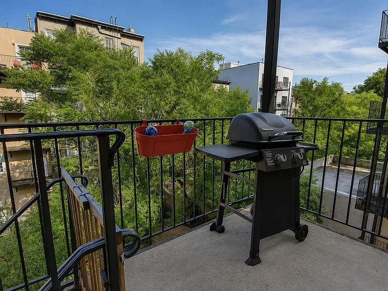 225 Clinton St #3 — Photo 14