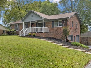 108 Walnut Dr, Columbia, TN 38401