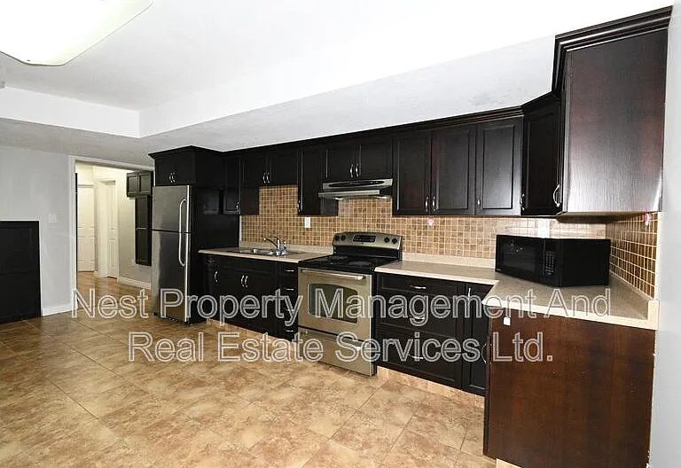 7650 Grayshell Rd #D — Photo 2
