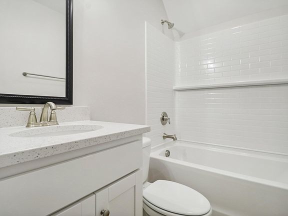 4th image of 145 Windjammer Way