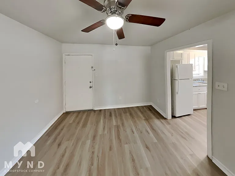 1721 Whiting Dr — Photo 4