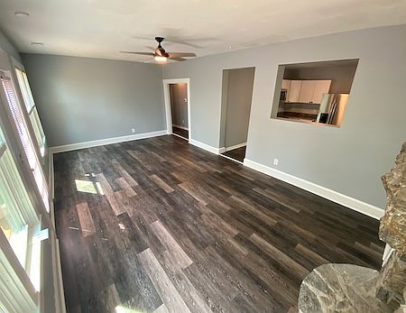 3rd image of 102 Commonwealth Ct