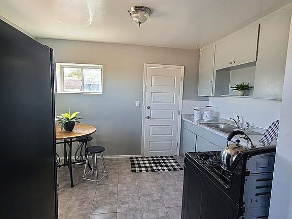 3rd image of 3719 Edgar Park Ave