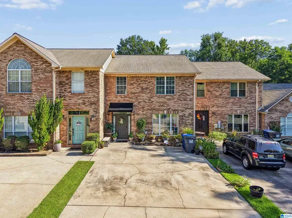 633 Parkside Cir, Helena, AL 35080