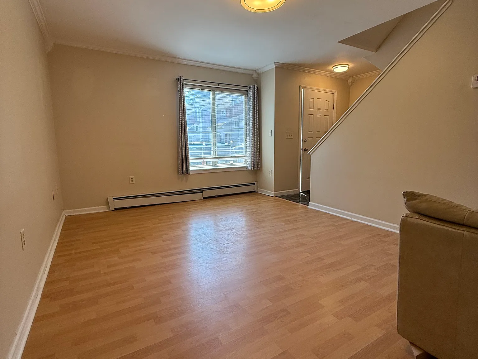 2 bed, 1145 sqft, $2,000 — Photo 3