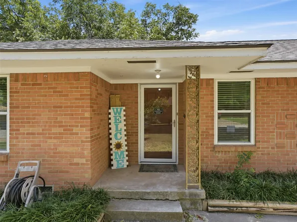 532 Lindenwood Dr, Lancaster, TX 75134