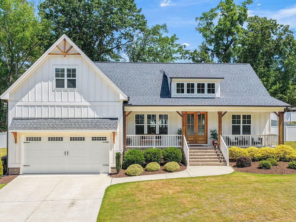 1st image of 462 Lambert Ln