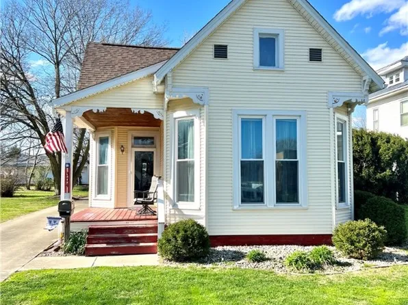 304 E Main St, Casey, IL 62420