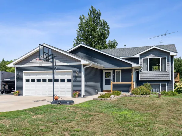 310 240th St, Osceola, WI 54020