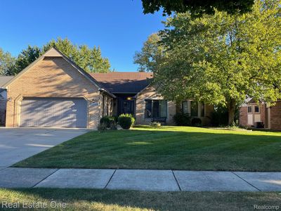 39858 Wilmette Dr, Sterling Heights, MI, 48313