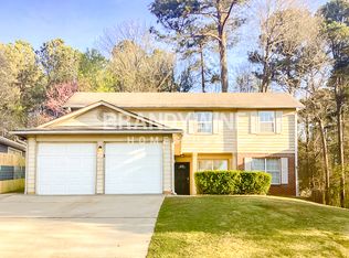 1964 Corners Cir, Lithonia, GA 30058