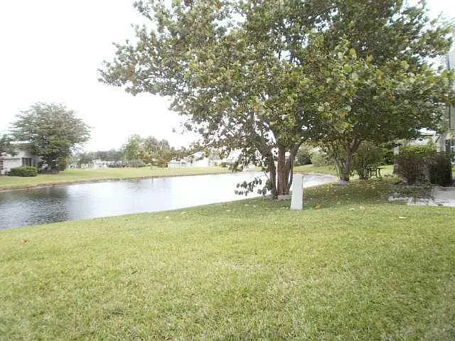 6365 Lansdowne Cir — Photo 27