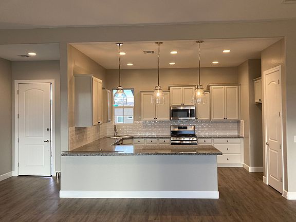 3rd image of 7004 Wallflower Way