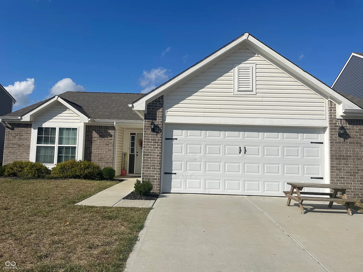 2018 Abbey Ln photo 1