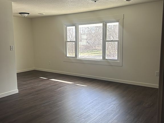 5th image of 109 W Tara Ct #C