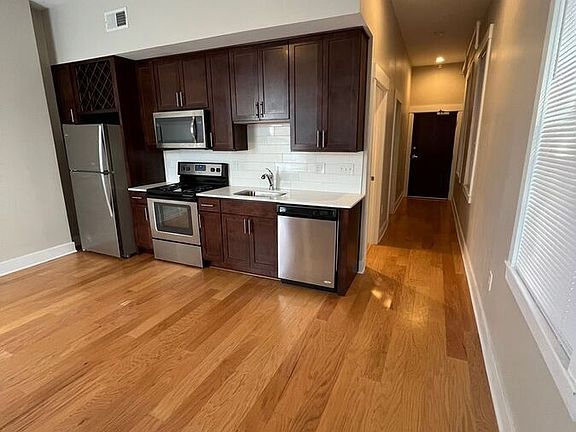 3rd image of 518 E 13th St APT 4