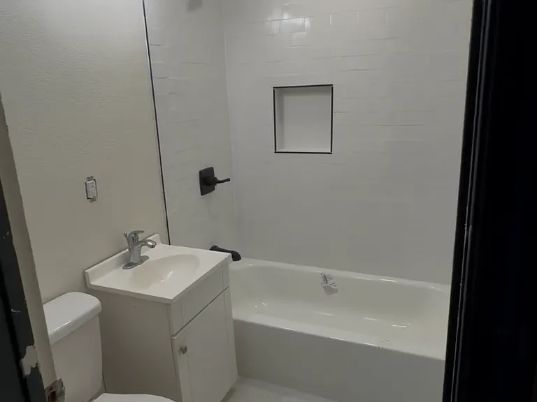 1532 N 68th East Ave — Photo 3