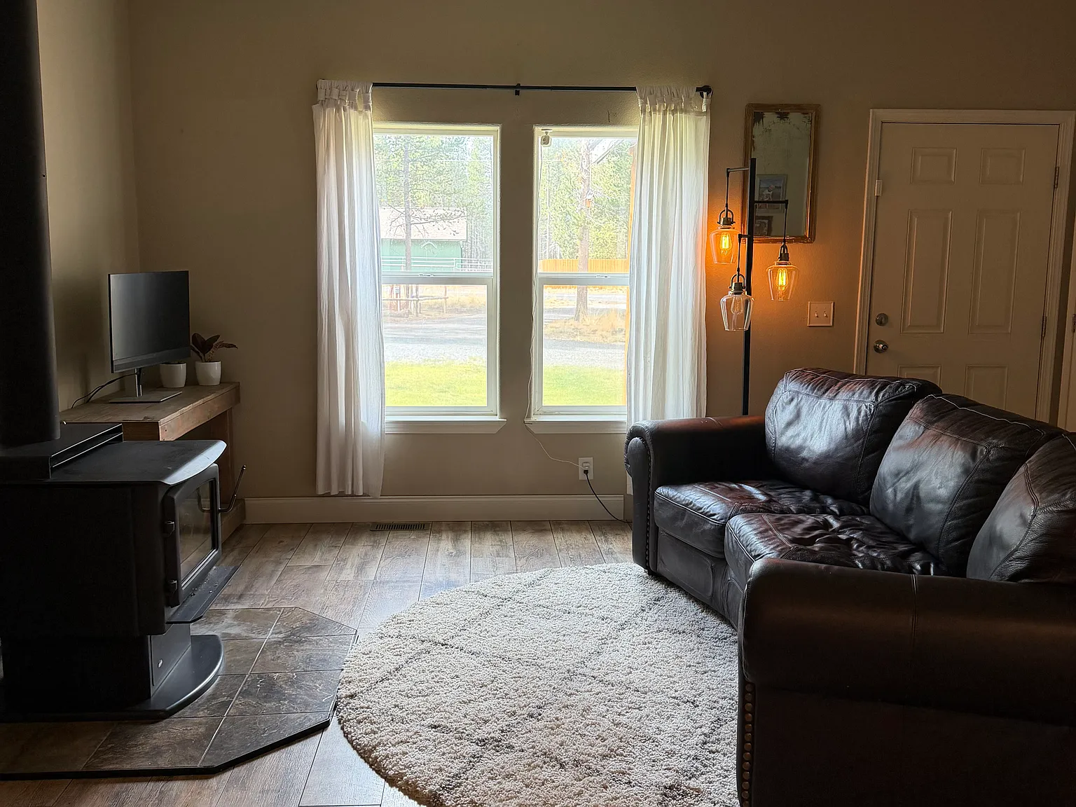 2 bed, 1100 sqft, $1,850 — Photo 3