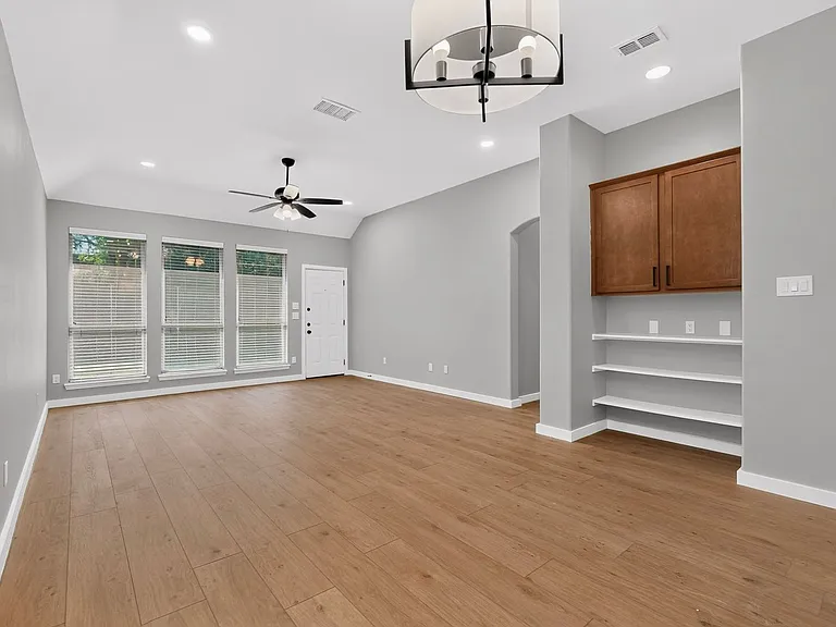 3312 Glen Crest Ln — Photo 12