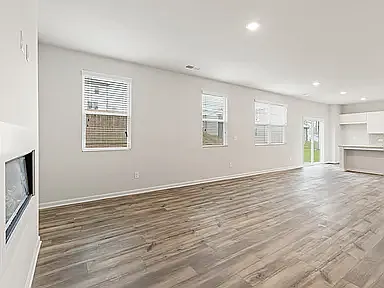 979 Prudence Dr — Photo 14
