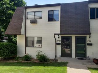 1724 Wendy Way UNIT J-3, Neenah, WI 54956