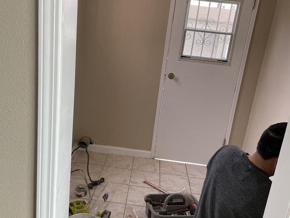 1st image of 3050 Brighton Ave