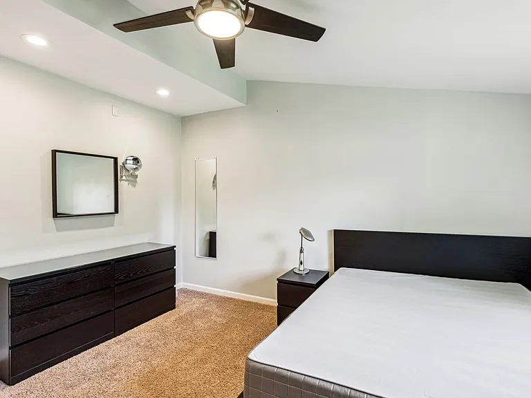 7752 Montgomery Rd #82 — Photo 13