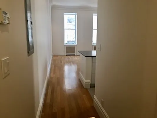 Rented by Corcoran | media 23