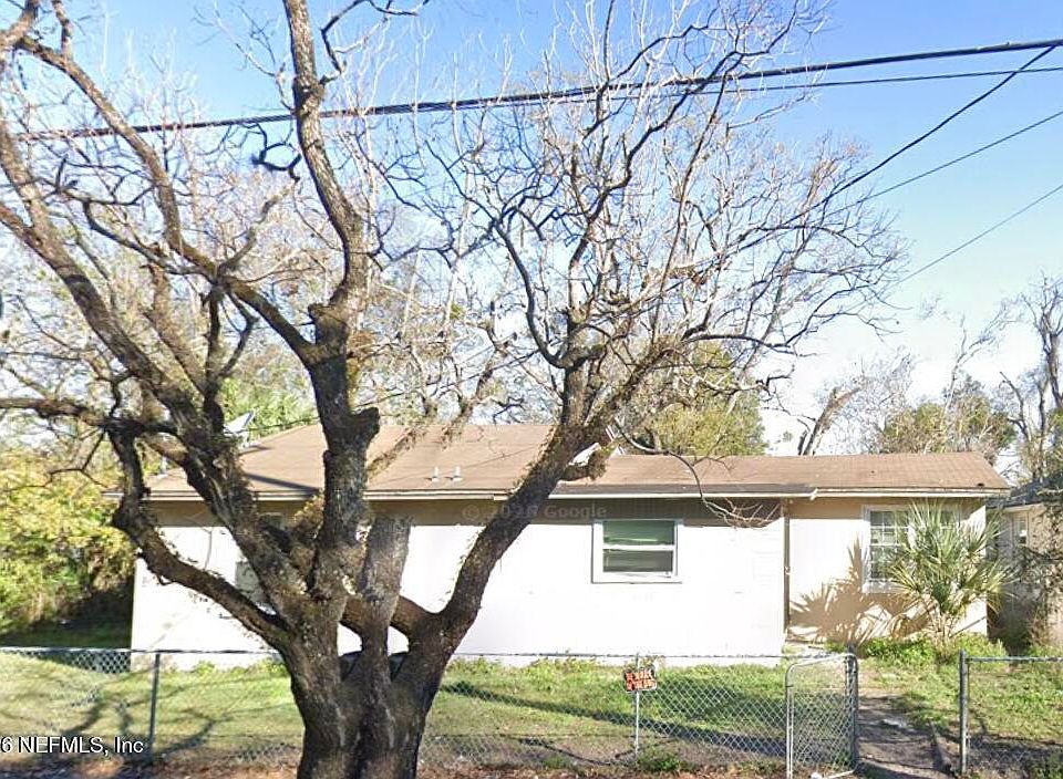 1st image of 1651 W 22ND Street