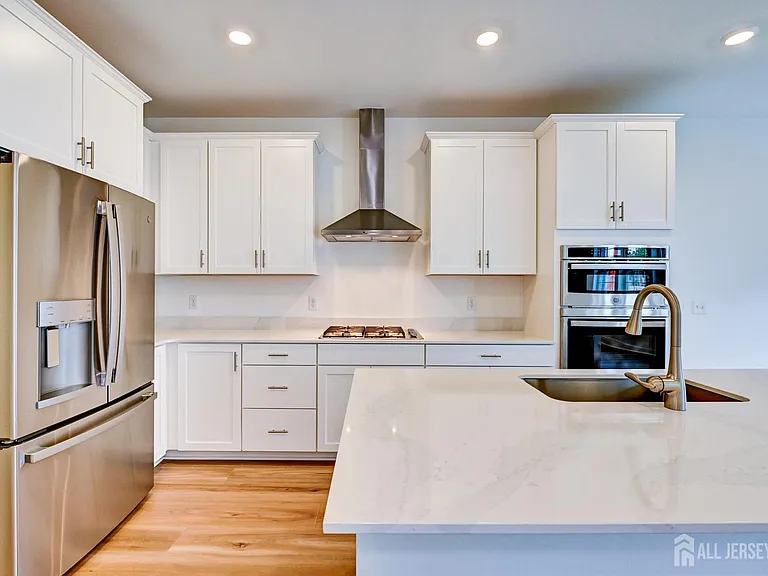 13 Griffin Ln — Photo 24
