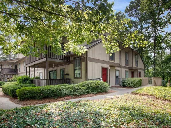 410 Woodcliff Dr, Sandy Springs, GA 30350