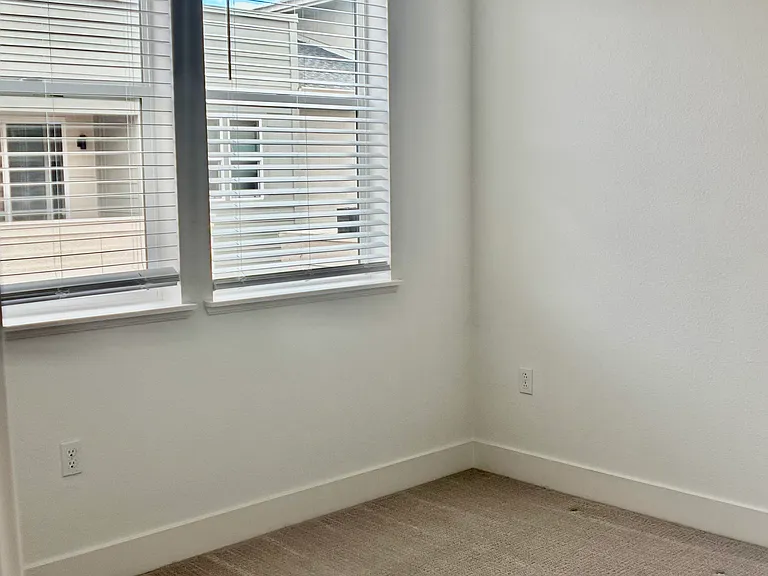 2933 Lamory Pl #113 — Photo 15