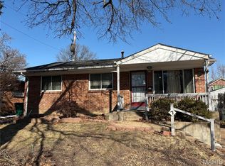 7 Oak Tree Dr, Saint Louis, MO