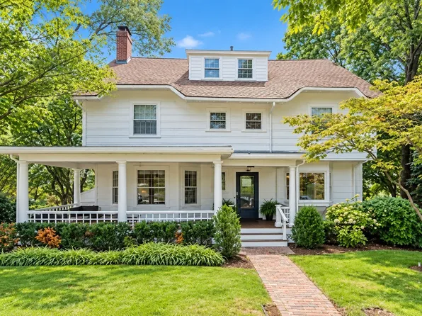 189 Mount Vernon St, Newton, MA 02465