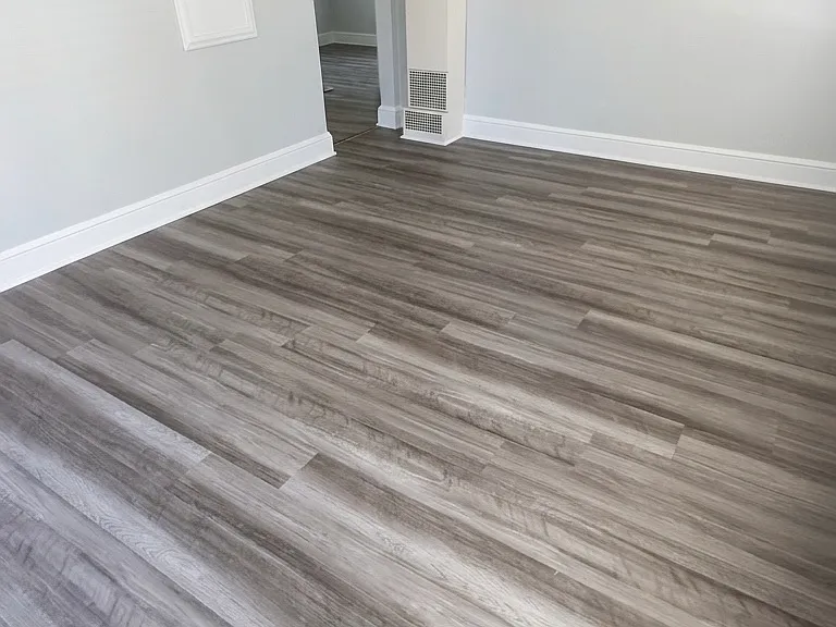 912 S English St — Photo 2