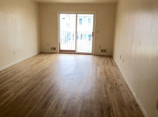 150 Leslie St #1, Newark, NJ 07112