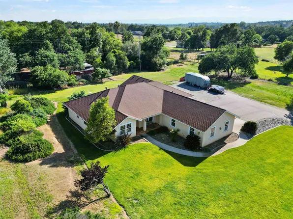22745 Daha Dr, Red Bluff, CA 96080