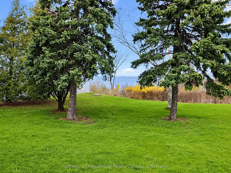 139 Lakeshore Rd E #10 — Photo 28