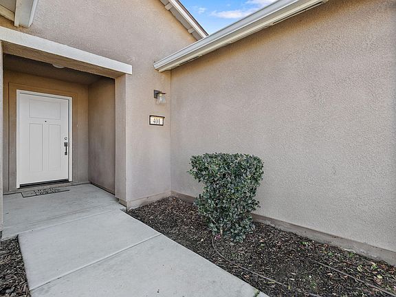 5th image of 401 E Sedona Avenue
