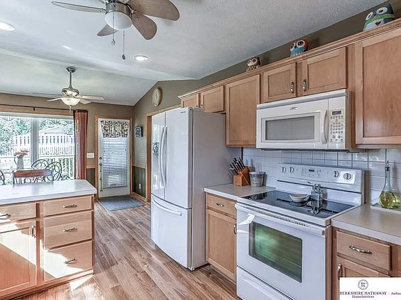 4th image of 4002 N 210th St