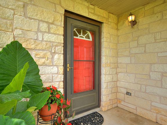 5th image of 311 Siebert Dr